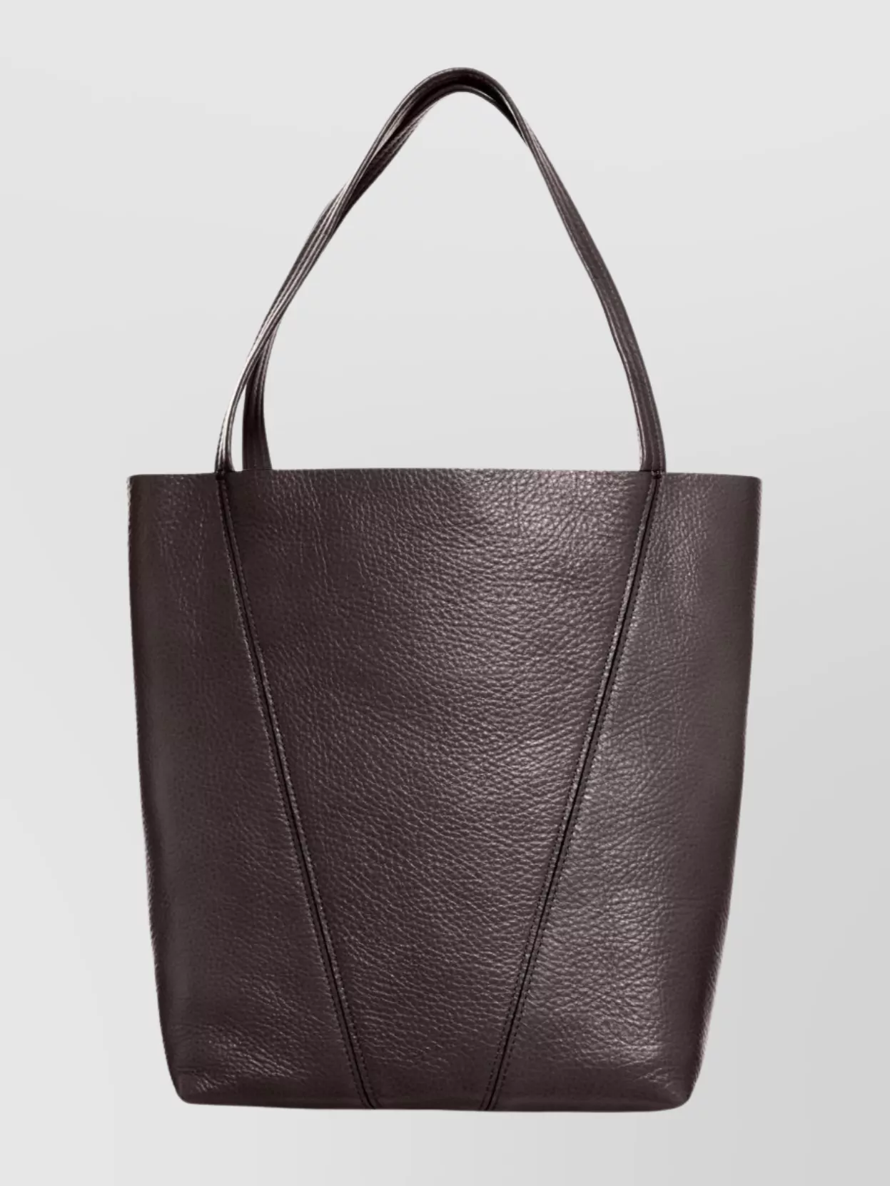 Chloé Medium Leather Tote Featuring Chain Detail