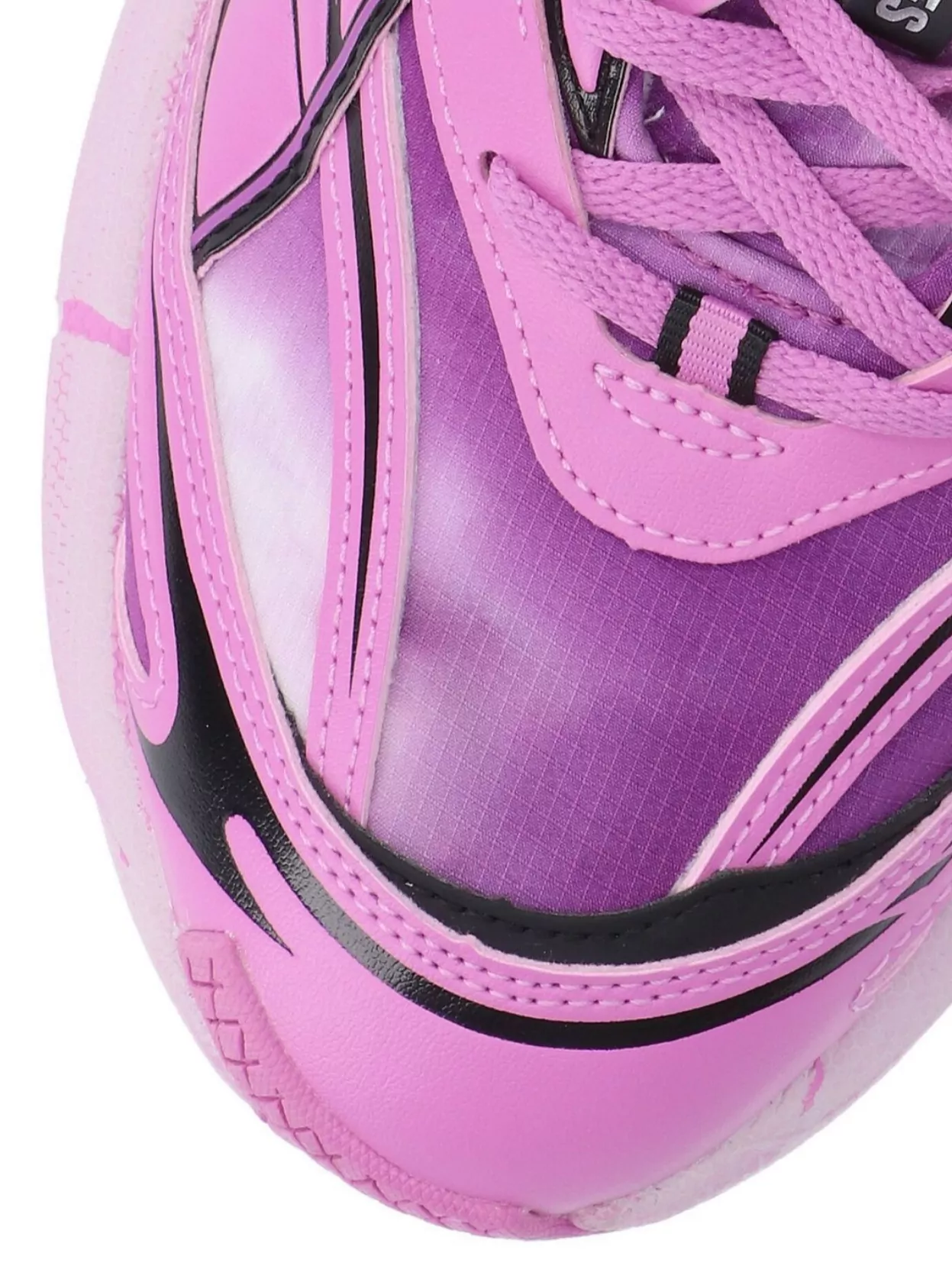 Puma Low Top Sneakers With Mesh Panels And Contrast Accents