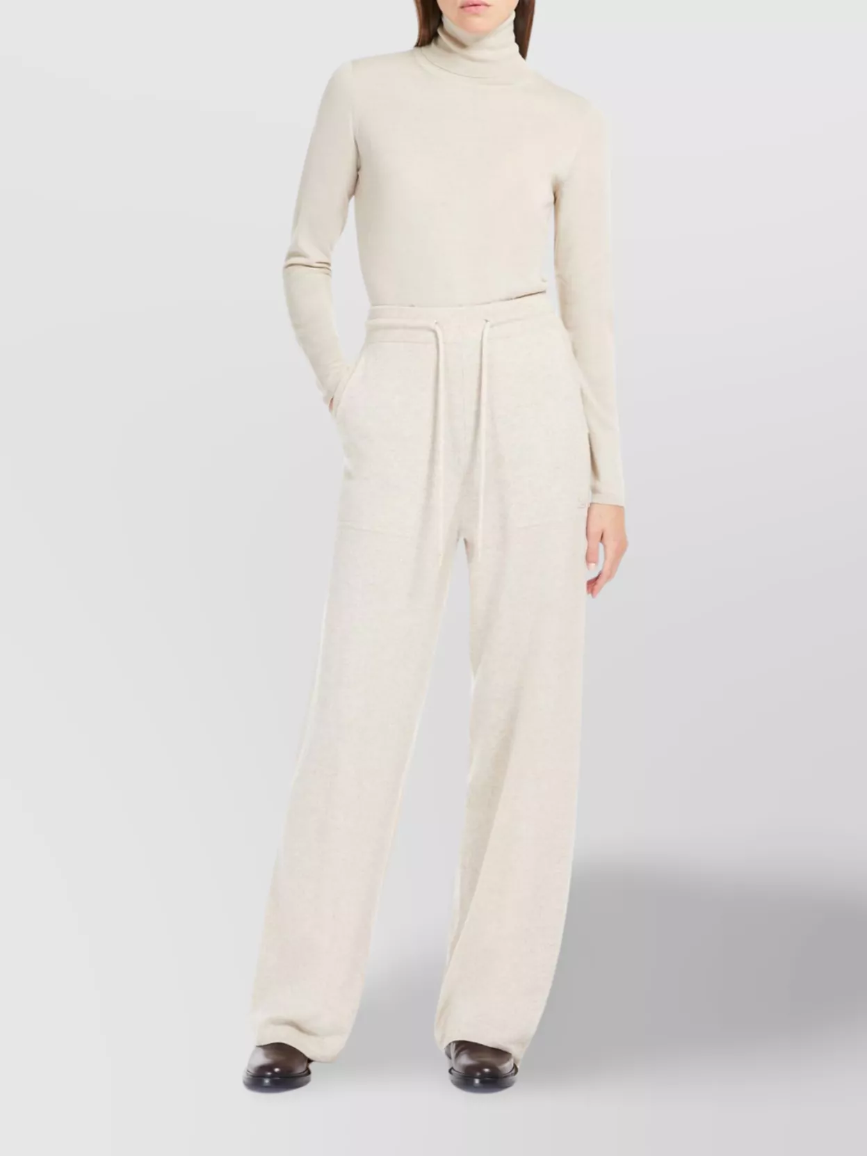 Max Mara Lightweight Cashmere Turtleneck High Collar