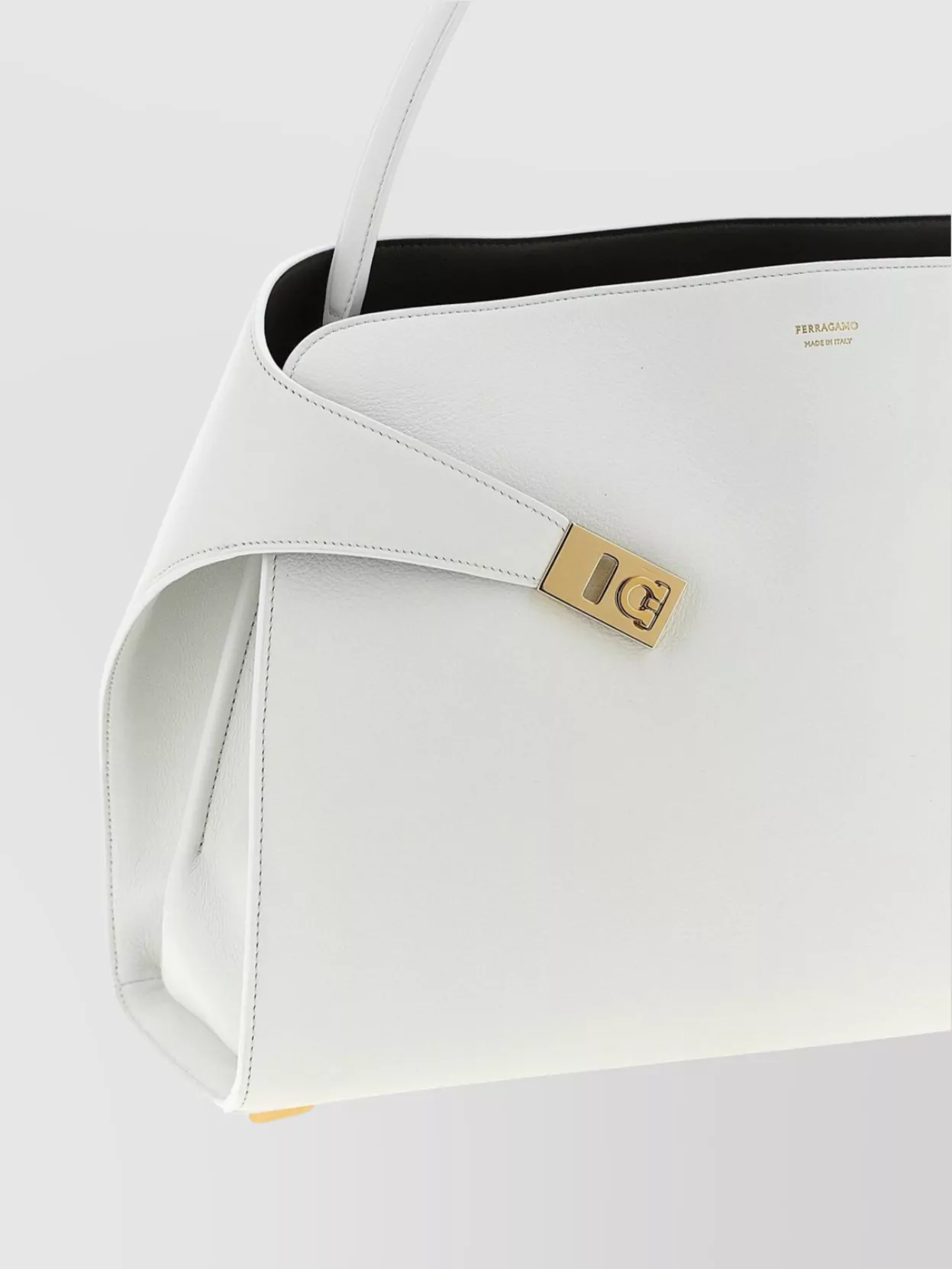 FERRAGAMO SOFT M SHOULDER BAG HARDWARE