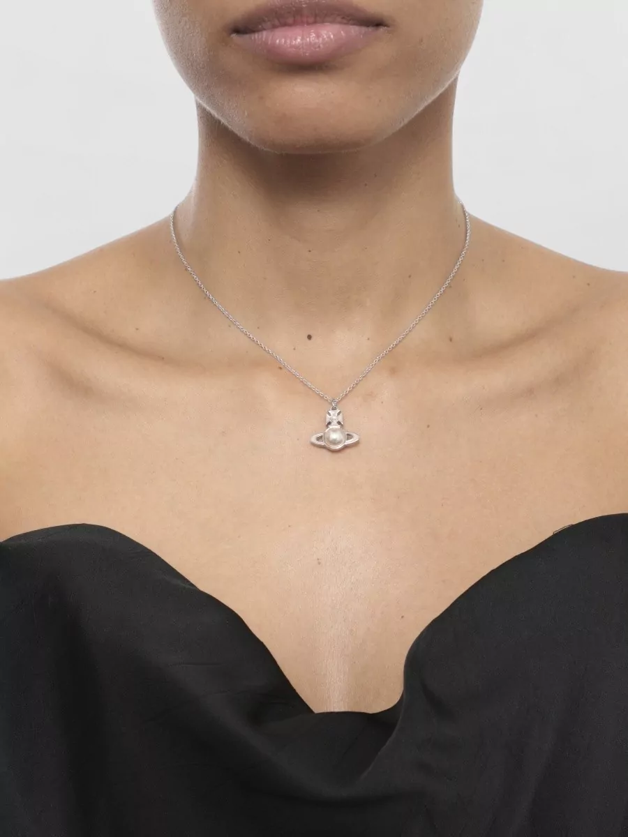 Vivienne Westwood Pendant Chain Necklace Silver Tone Pearls