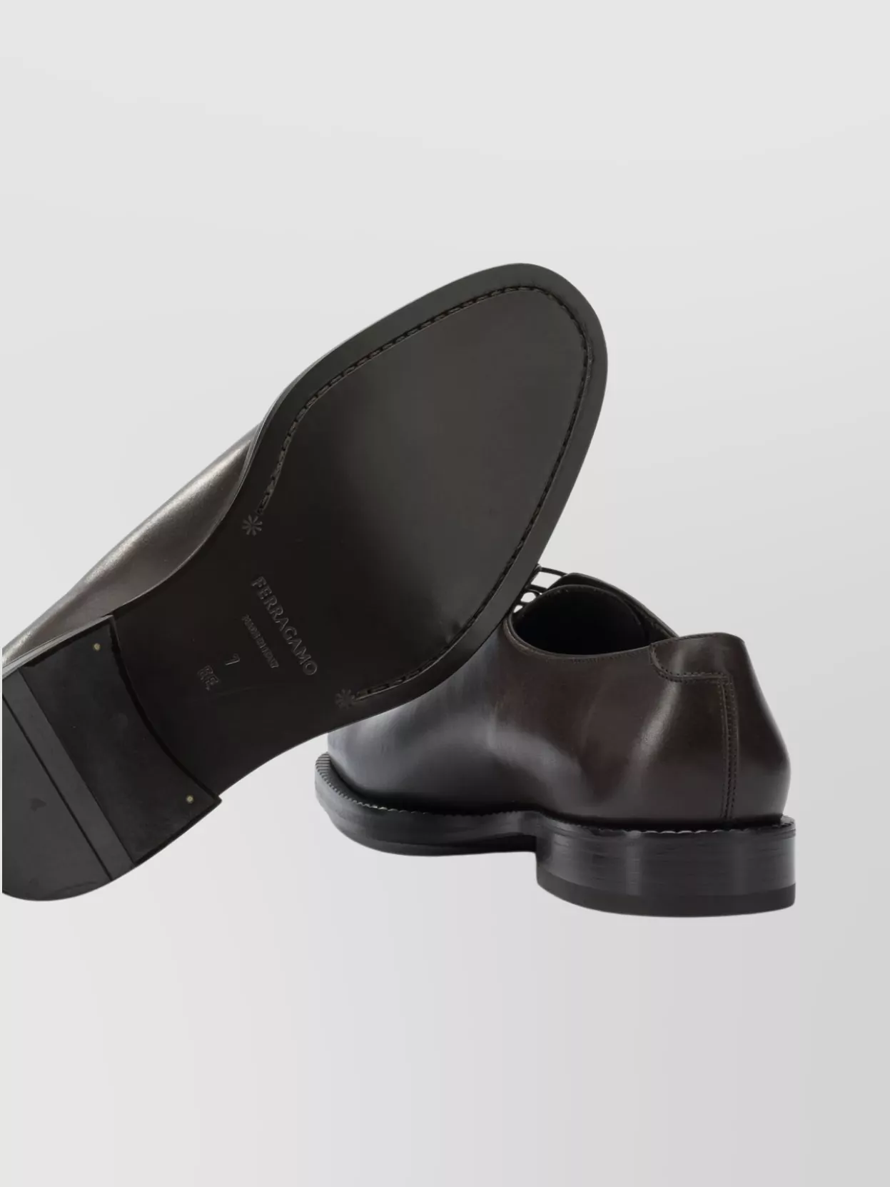 Ferragamo Round Toe Leather Lace-Up Footwear
