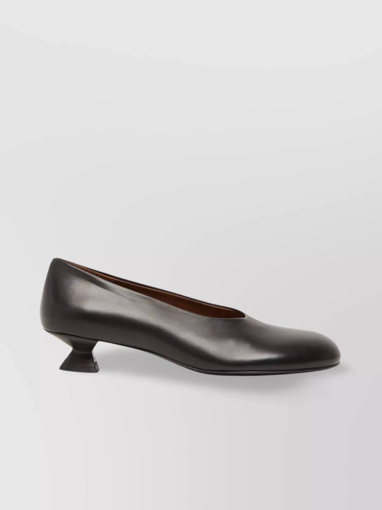 Marsell Round Toe Heel Design Pump