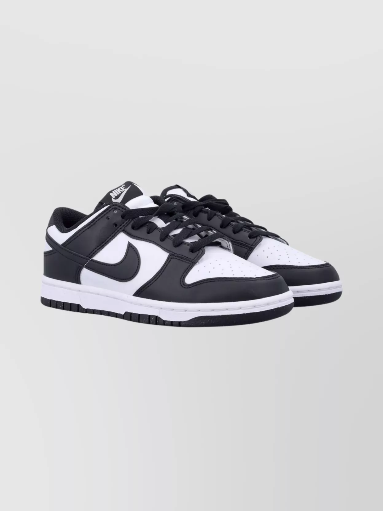 Nike Retro Basketball Low Top Sneakers