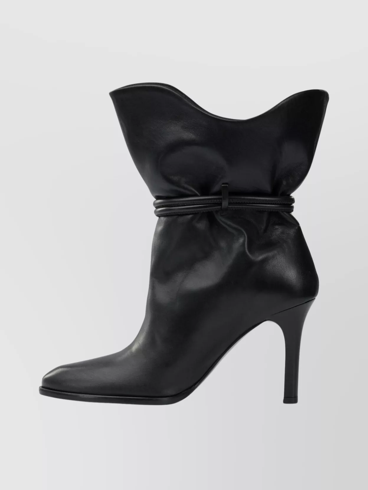 Isabel Marant Stylish Ankle Boots Decorative Strap In Black