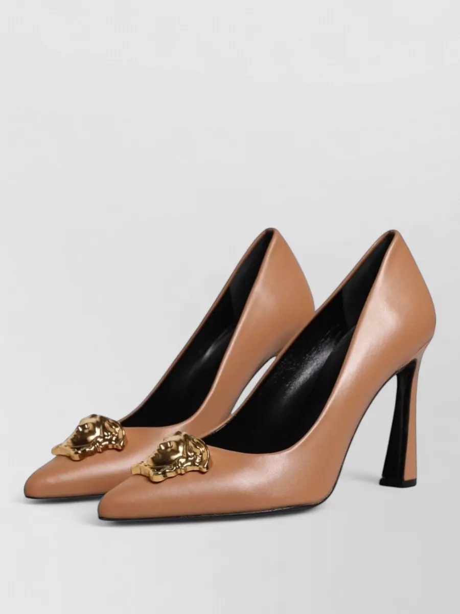 Versace Leather Logo-Plaque Pumps