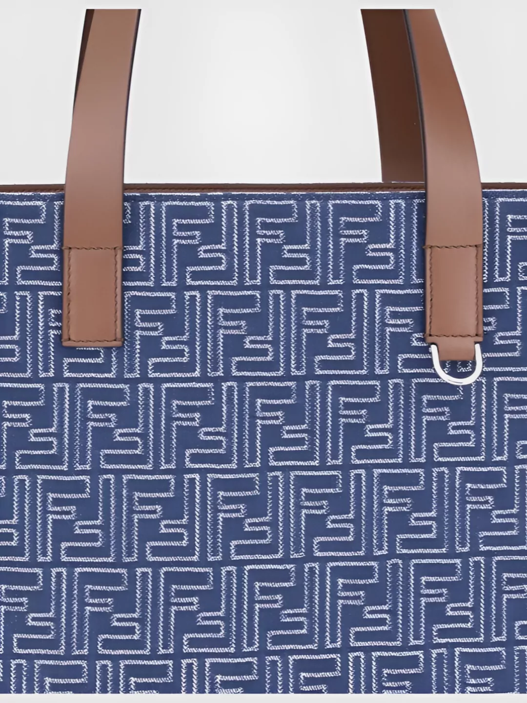 トートバッグ FENDI EMBROIDERED DENIM SUMMER SHOPPING BAG Fendi Embroidered denim tote bag | The Fashion Square