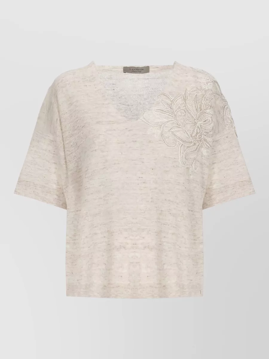 D.exterior linen blend short-sleeve crewneck top