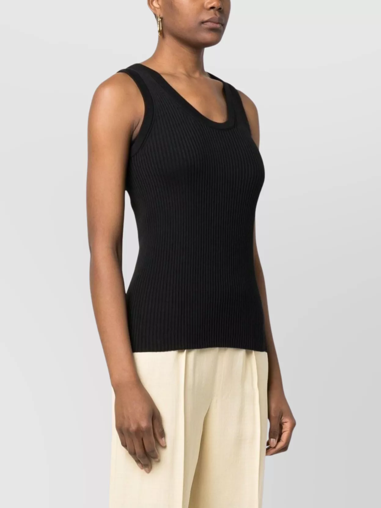 Jil Sander Ribbed Scoop Neck Sleeveless Top In Black