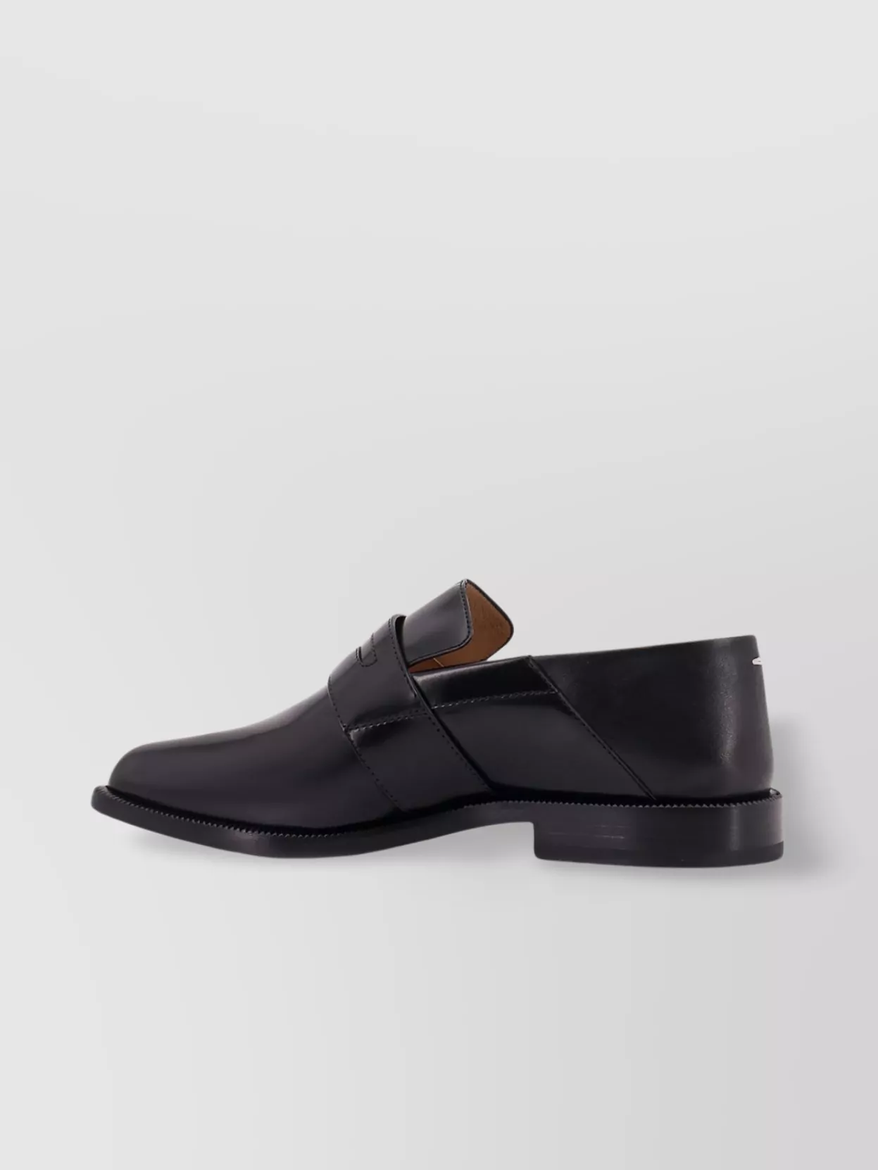 Maison Margiela Split Toe Leather Loafers With Iconic Design