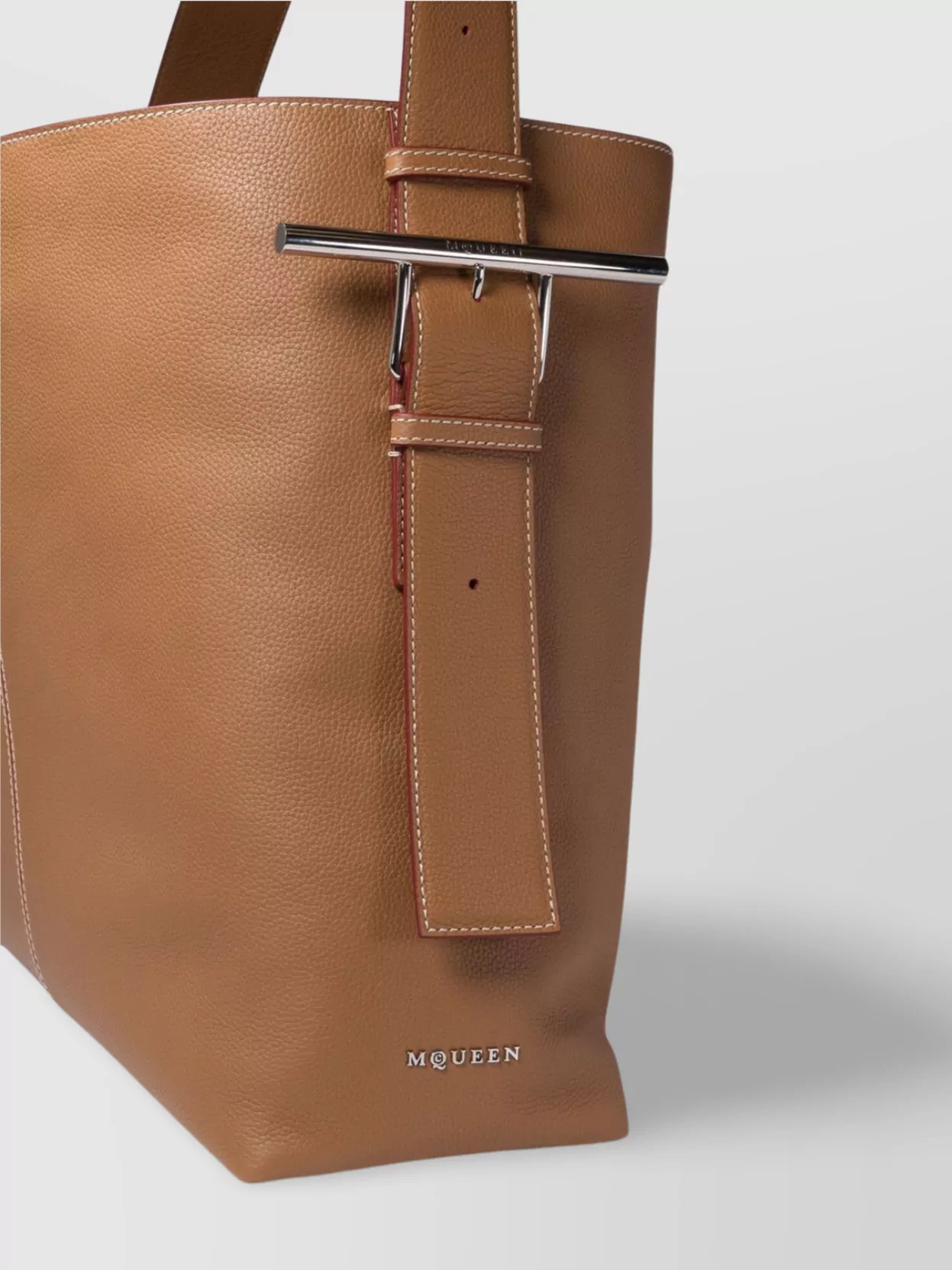 Alexander Mcqueen Adjustable Strap Leather Shoulder Bag
