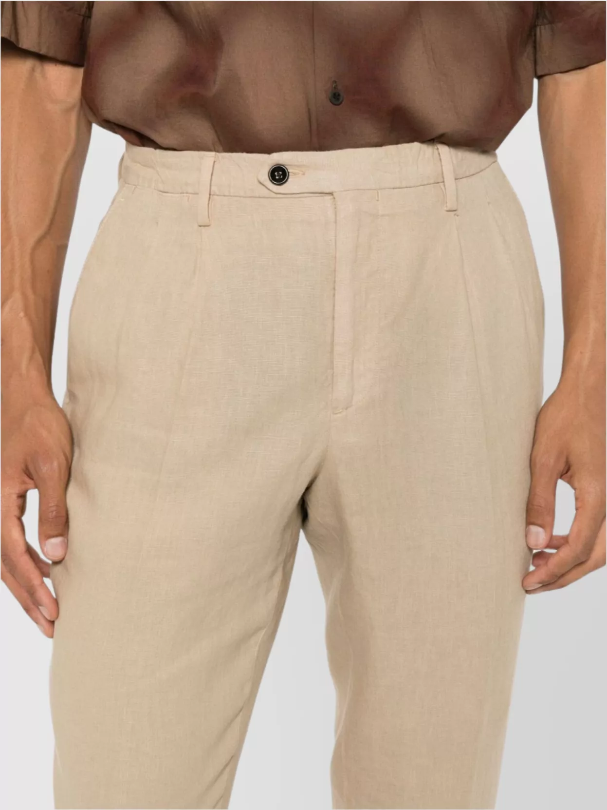 Drumohr Linen Chino Trousers Featuring Pleat Detailing