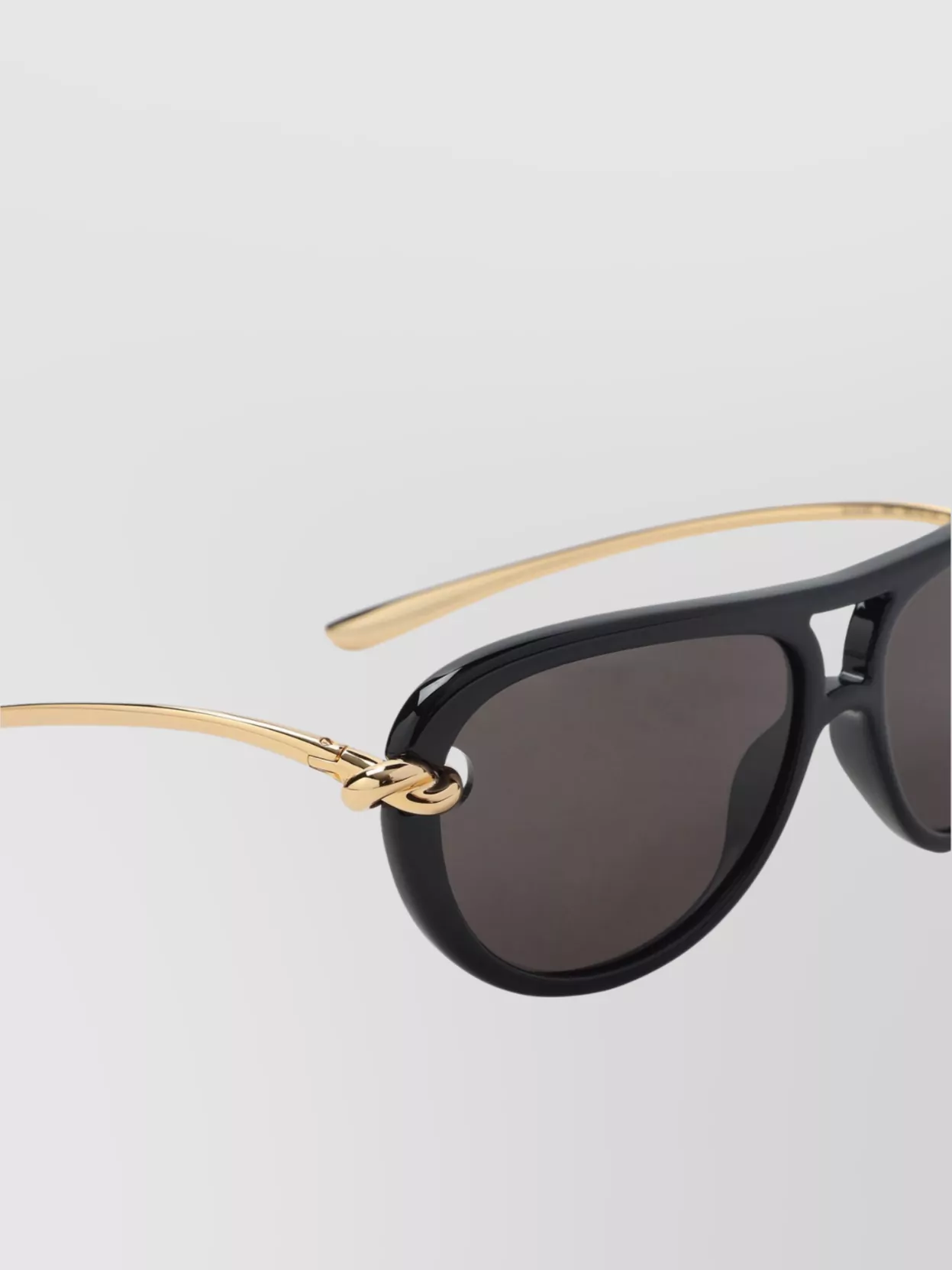 Bottega Veneta Aviator Sunglasses With Curved Arms And Gold-Tone Metallic Temples