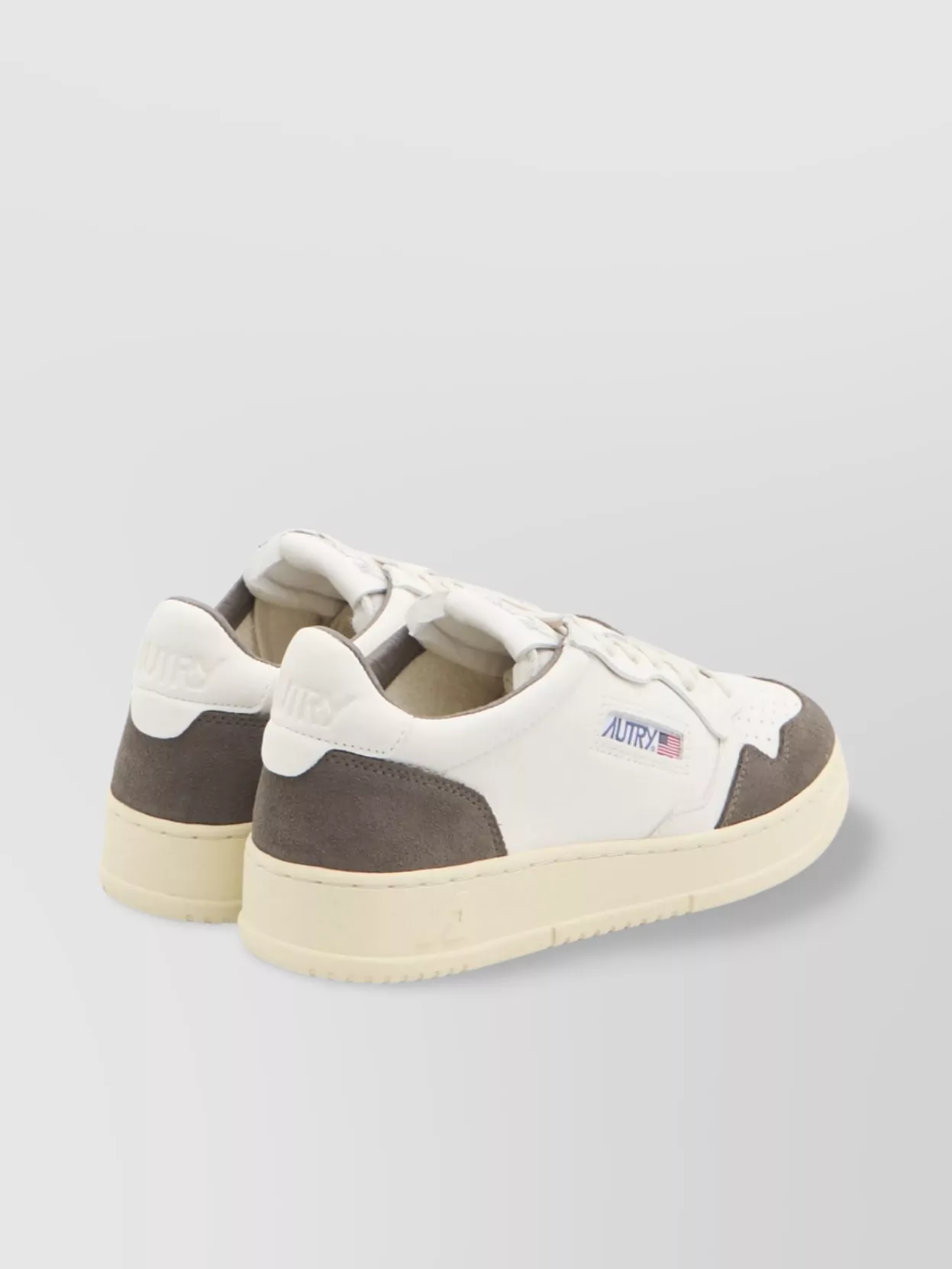 Autry Low Top Medalist Sneakers