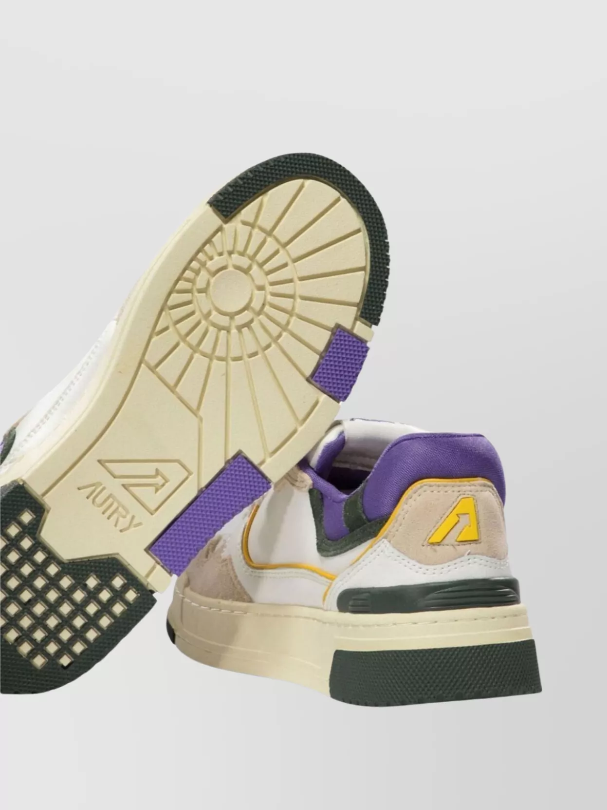 Autry "Low Clc" Woman Sneakers