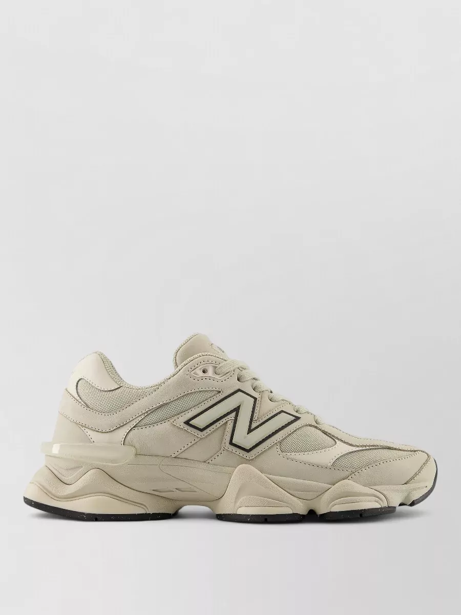 New Balance Low-Top Sneakers