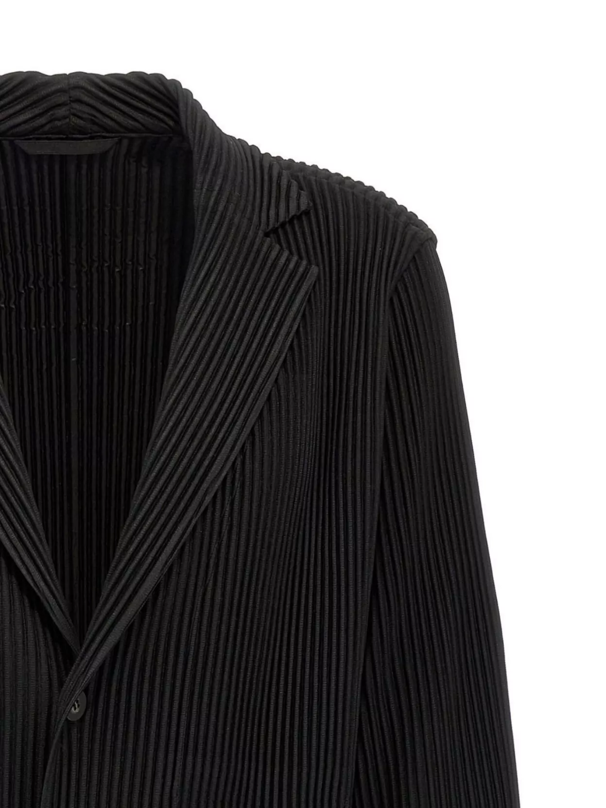 ISSEY MIYAKE TEXTURED PLEATED LAPEL BLAZER