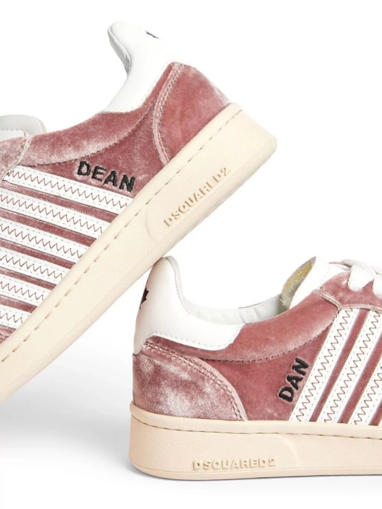 【D SQUARED2】Low Top Lace-Up Sneakers Dsquared2 Low-top lace-up sneakers design | The Fashion Square