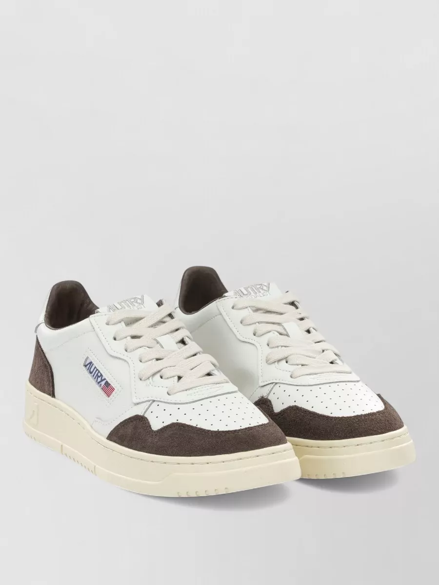 Autry medalist low sneakers contrast panels sole