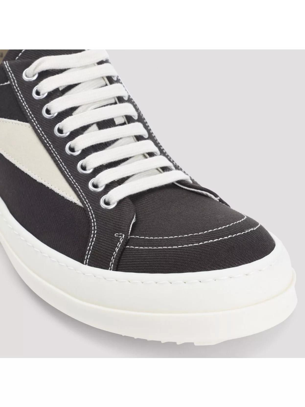 Rick Owens Drkshdw Low-Top Round Toe Sneakers With Contrast Stitching