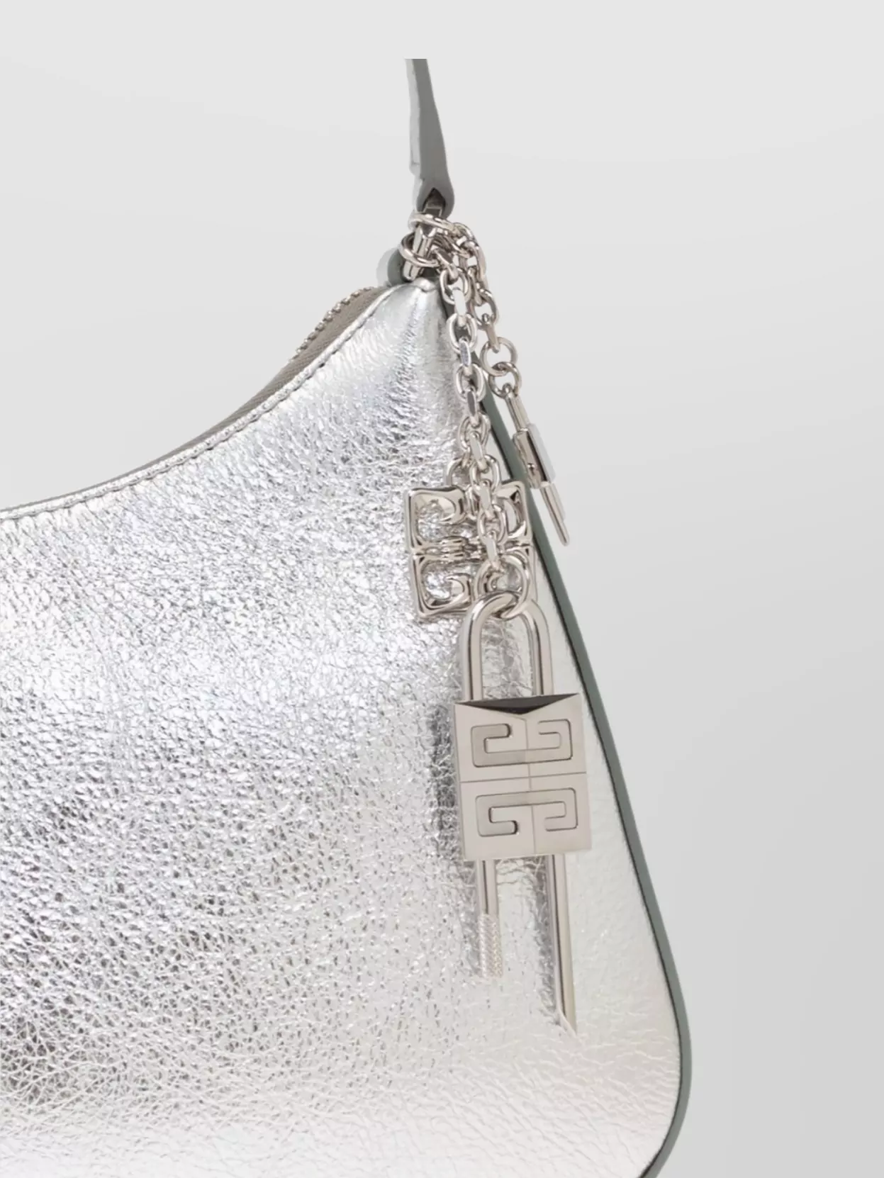 Givenchy Chain Strap Shoulder Bag With Charm Detail