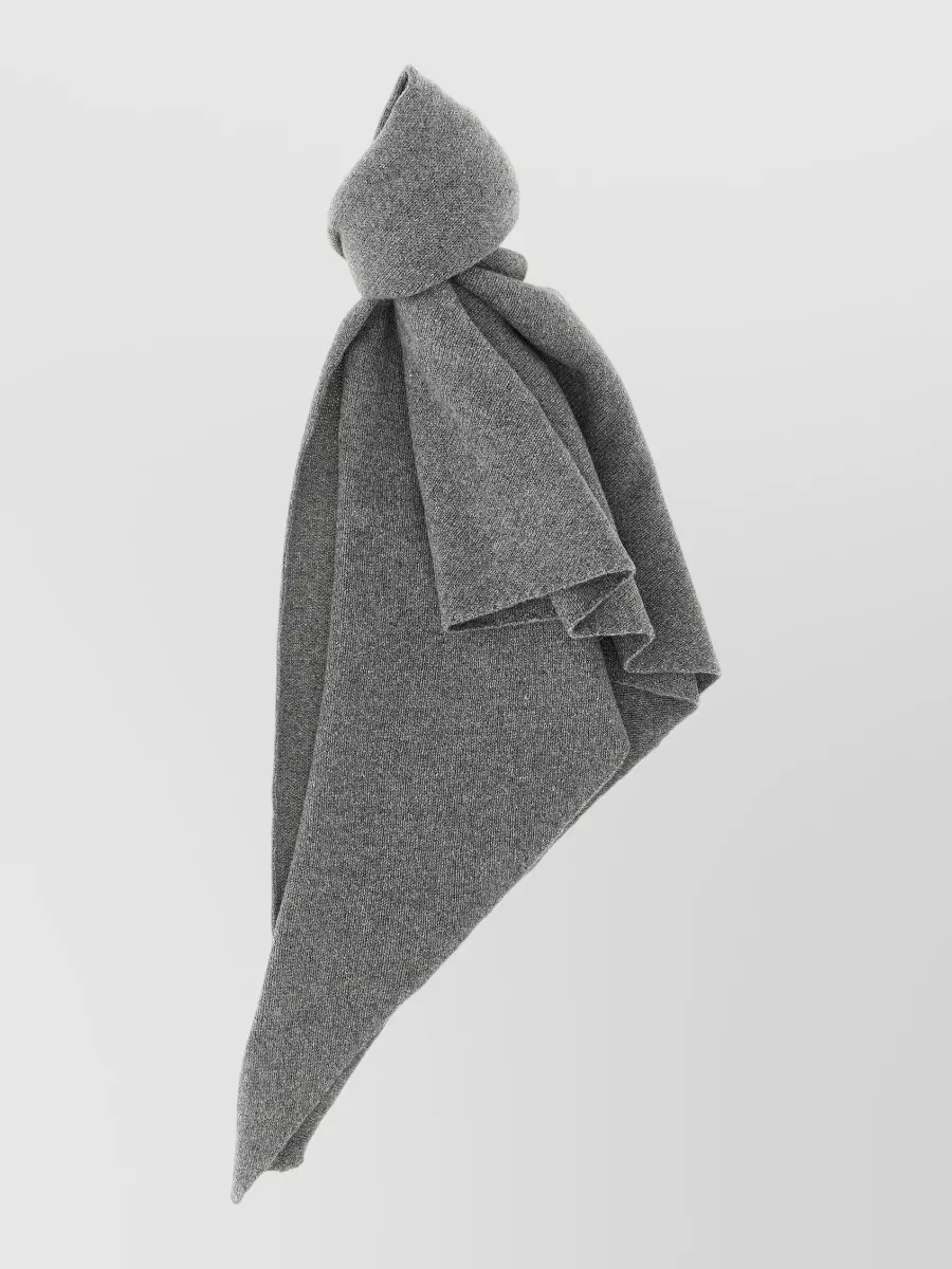 Nude cashmere knitted scarf
