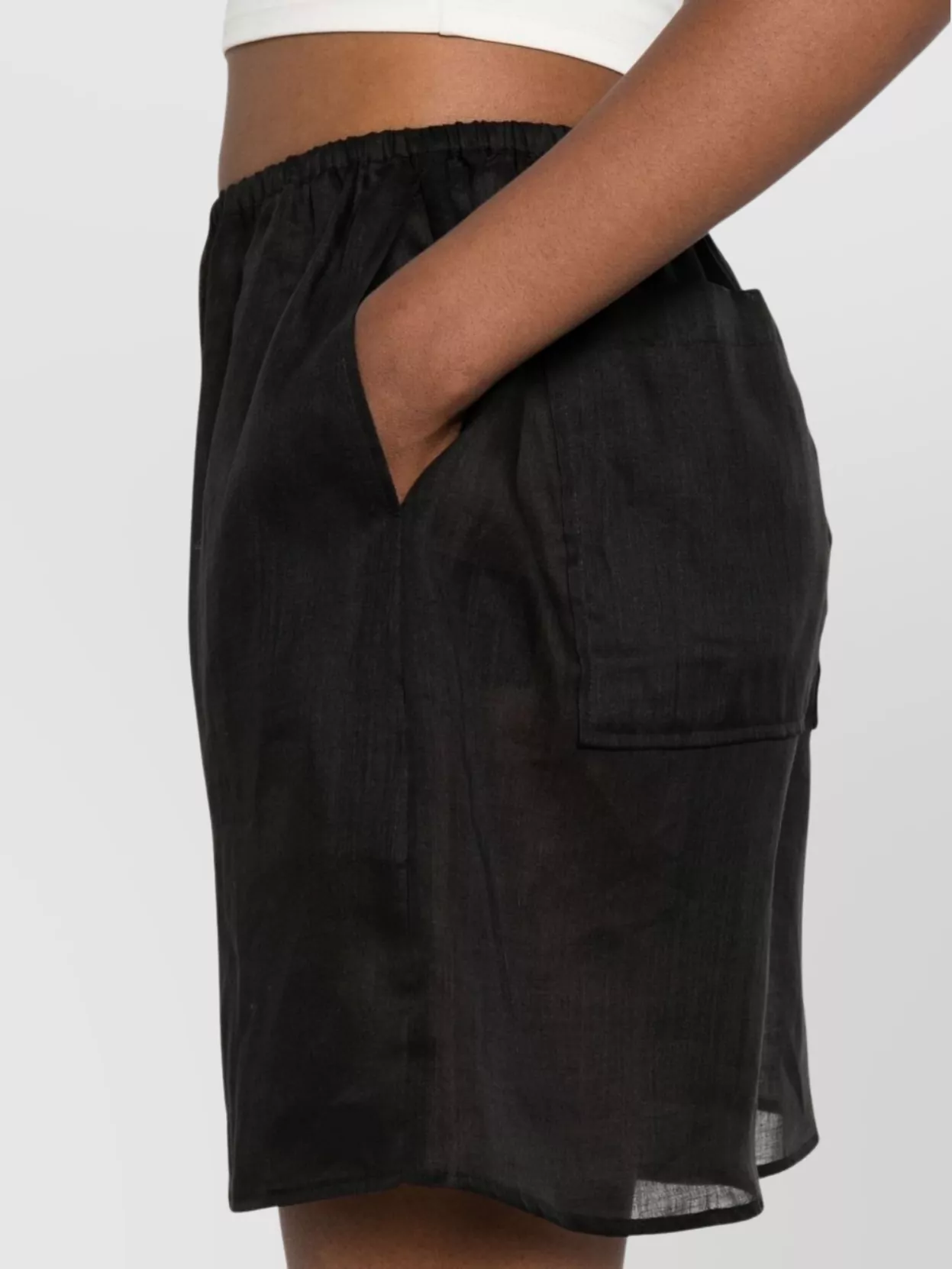 Totême Lightweight Shorts With Elastic Waistband And Pockets In Black