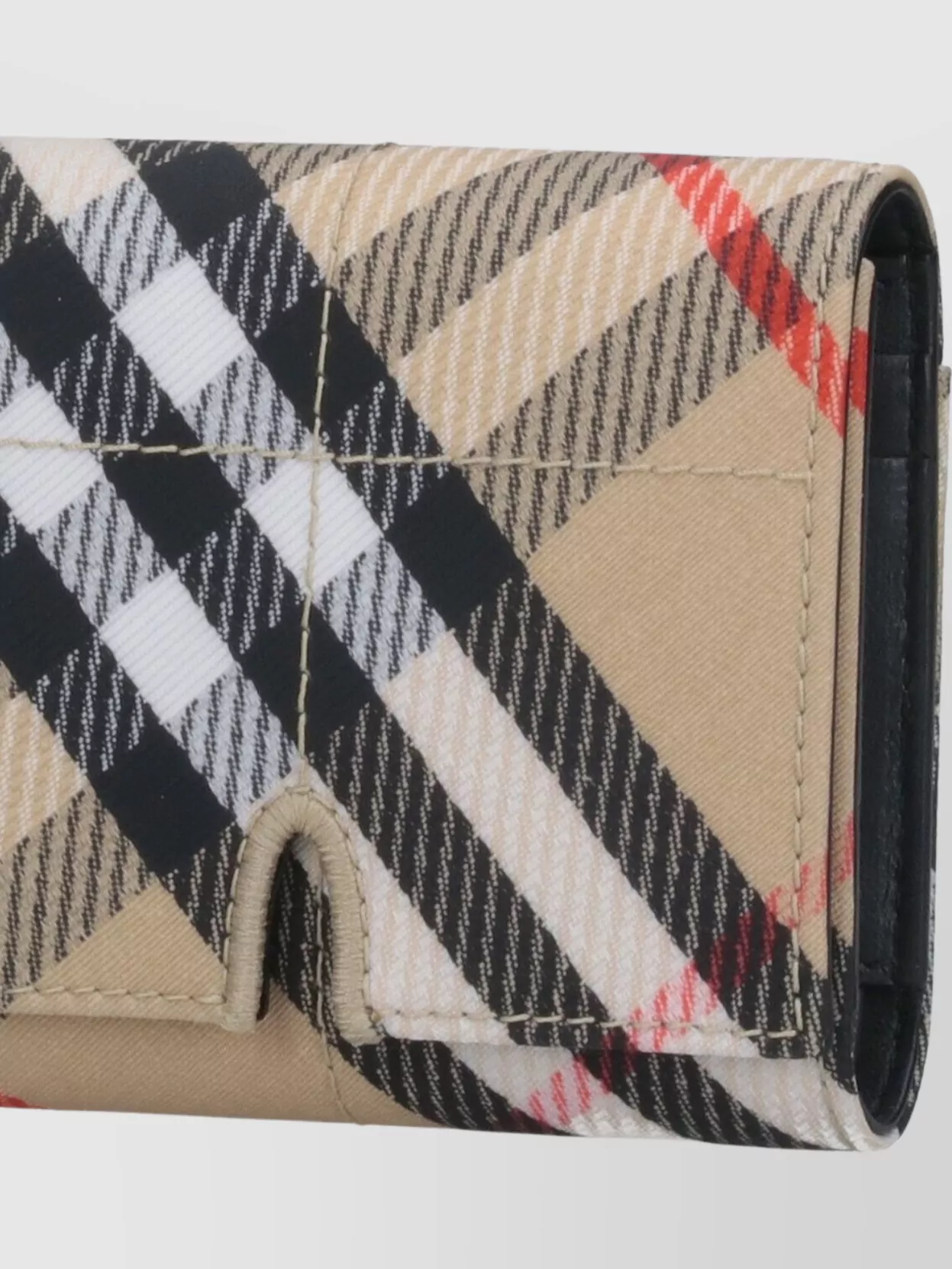 Burberry Foldable Wallets With Compact Design And Cardholders