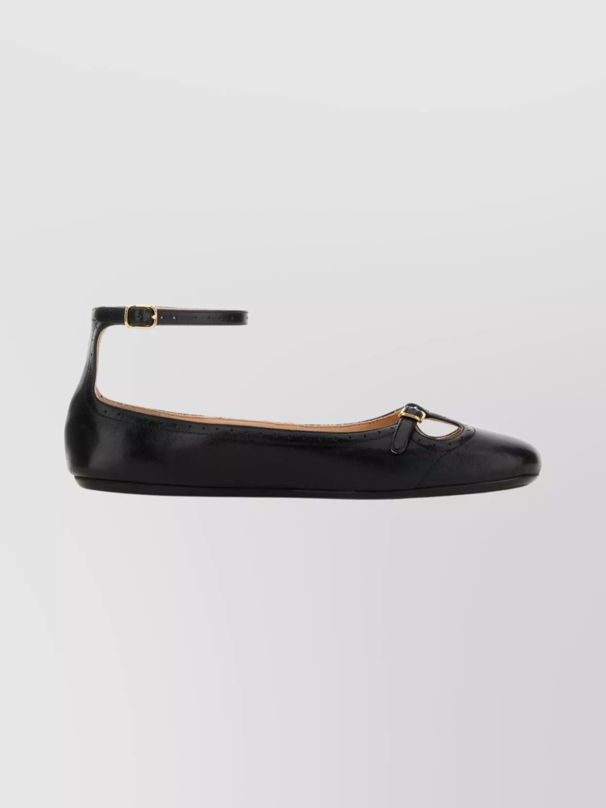Chloé Leather Ballerina Shoes Featuring Buckle Detail In Black