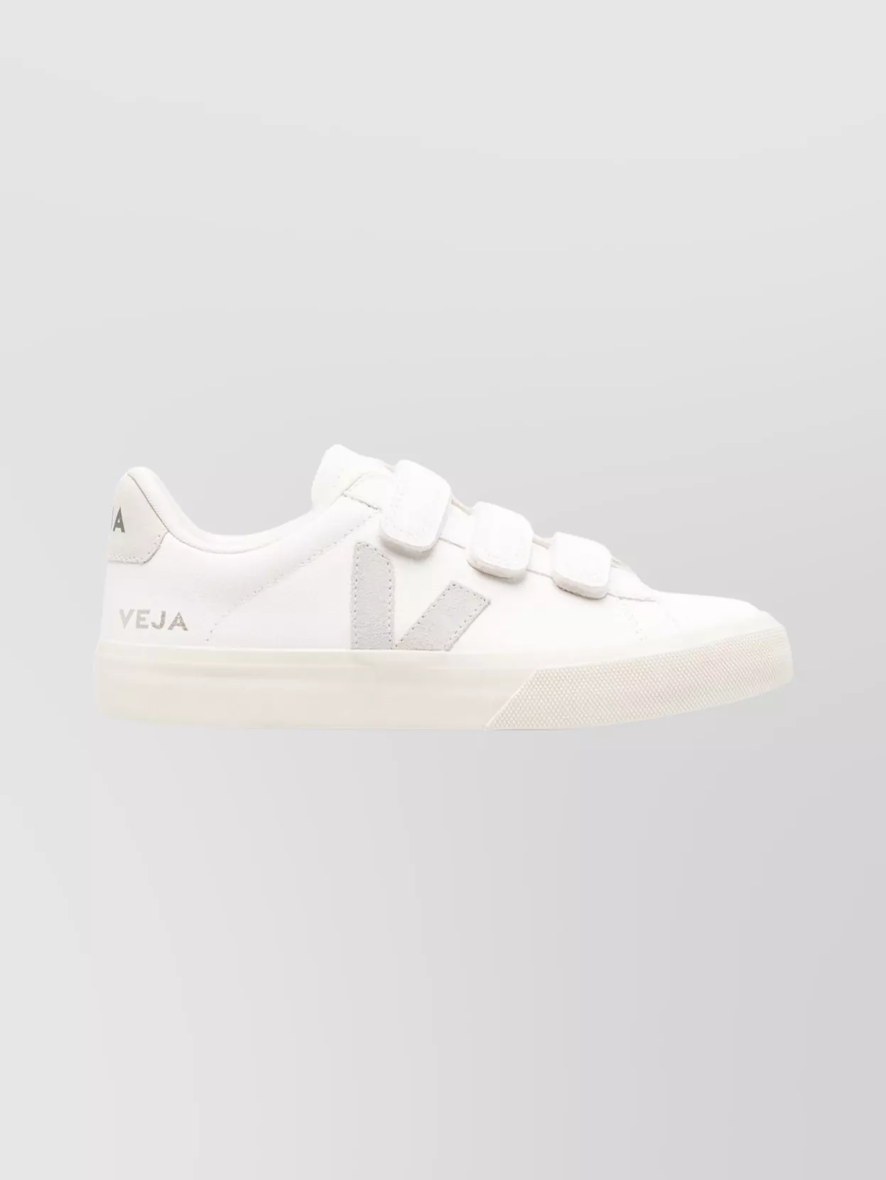 Veja Leather Logo-Paneled Low-Top Sneakers
