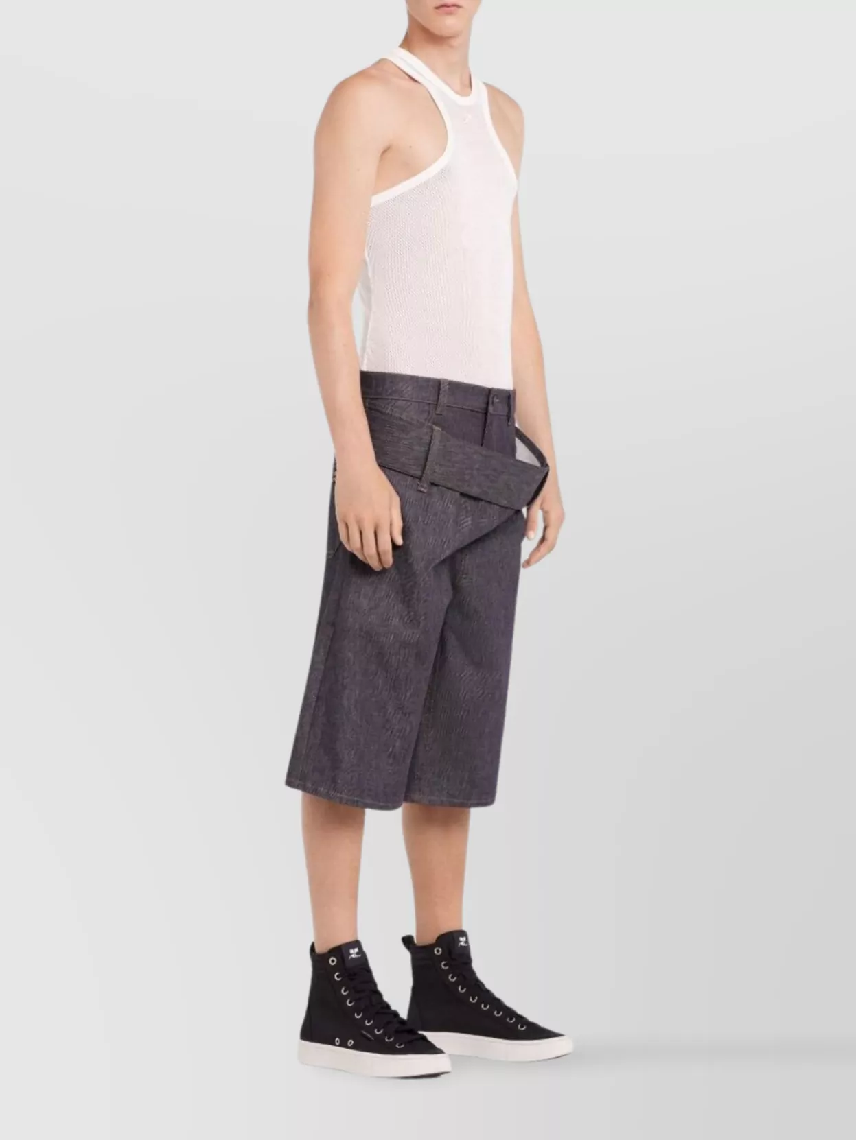 Courrèges Buttoned Knee-Length Shorts With Rear And Side Pockets