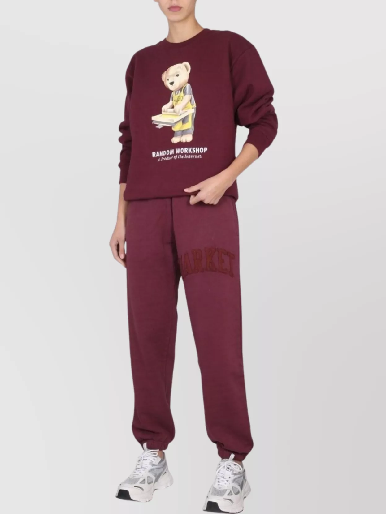 Market Bear Graphic Print Sweatshirt Workshop