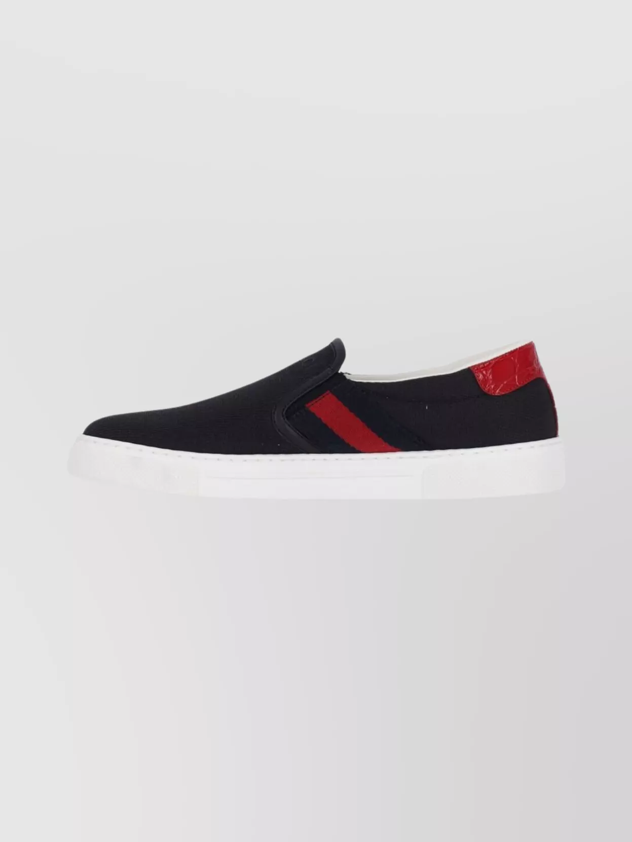 Gucci Casual Slip-On Sneakers Stripe Detail