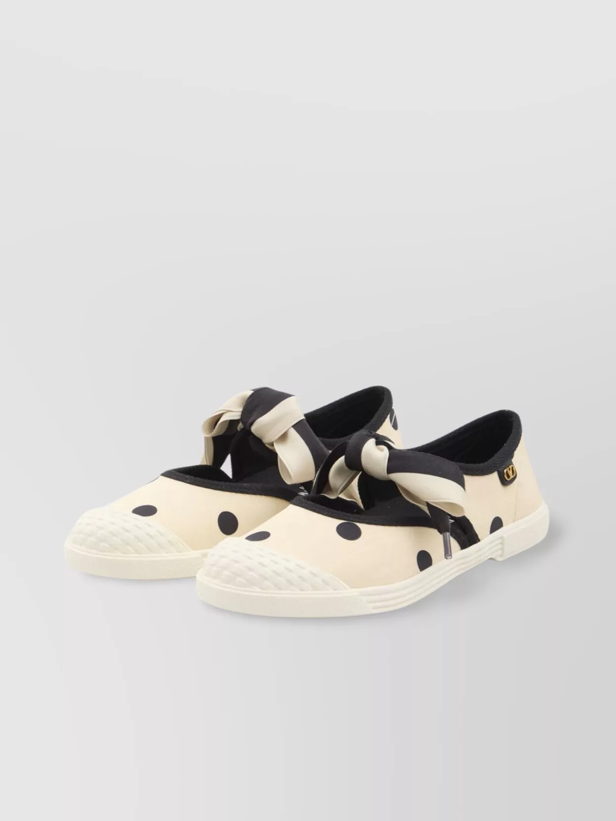 Valentino Garavani Polka Dot Ballet Flats With Contrasting Trim