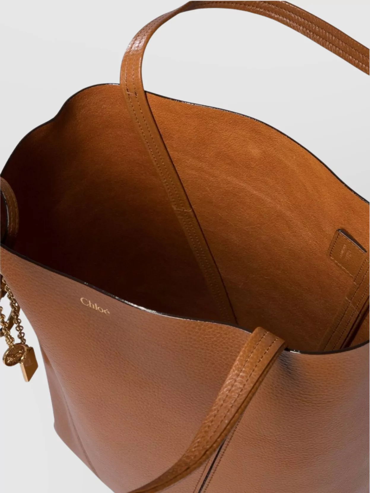 Chloé Structured Brown Shoulder Bag With Textured Finish
