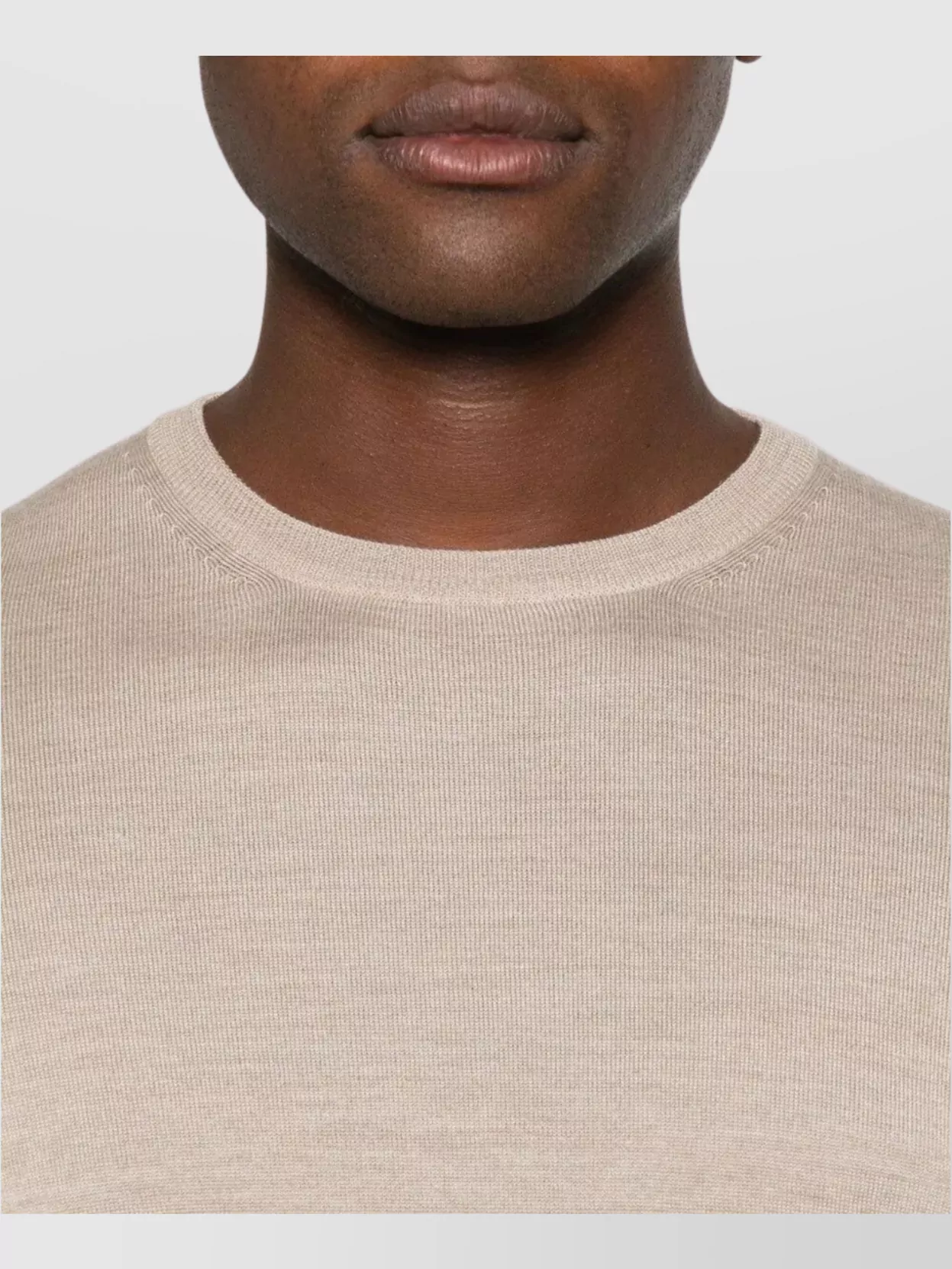 Tagliatore Lightweight Fine Knit Crew Neck Sweater