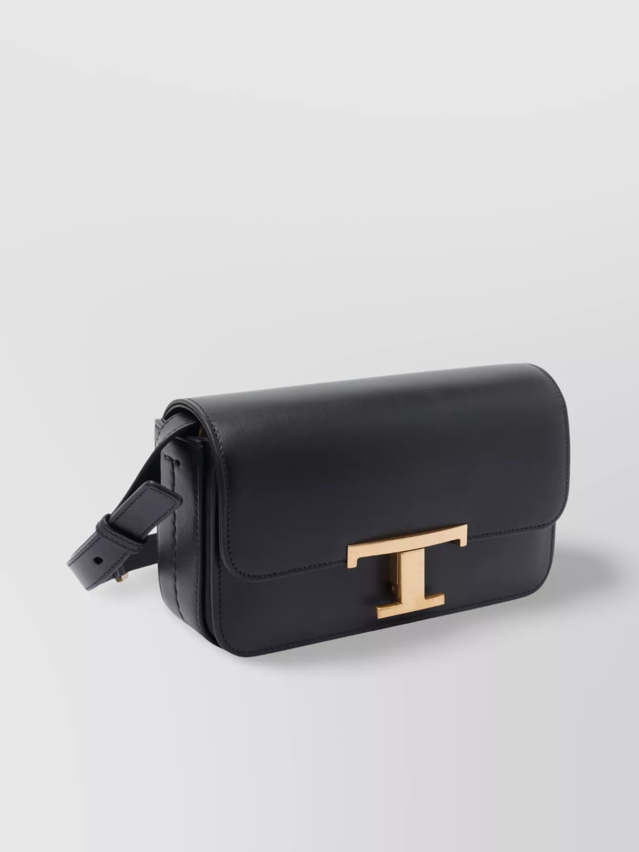 Tod's Shoulder Bag With Adjustable Strap And Gold Hardware