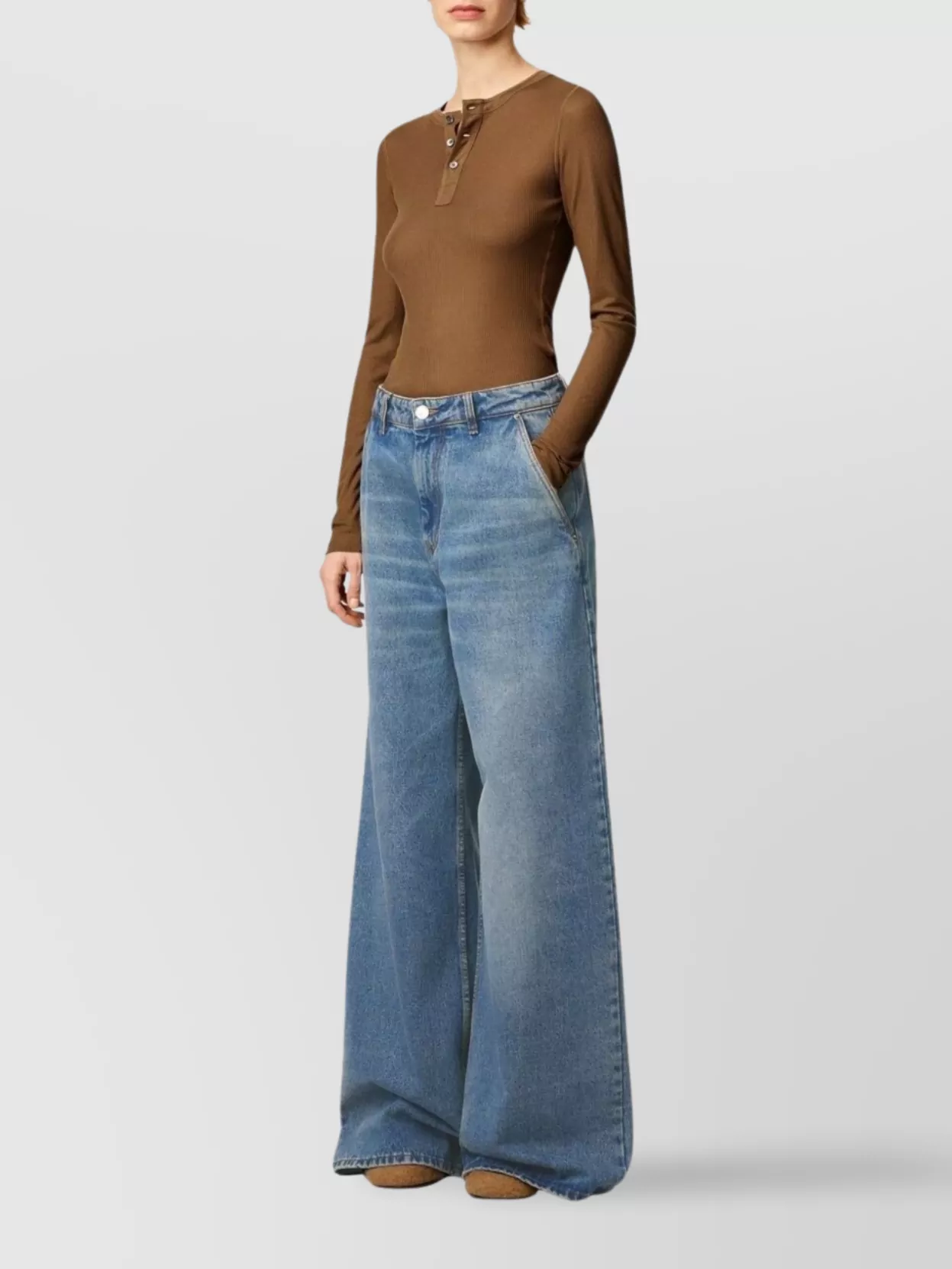 Ami Paris Wide Leg Denim Trousers Featuring Pockets