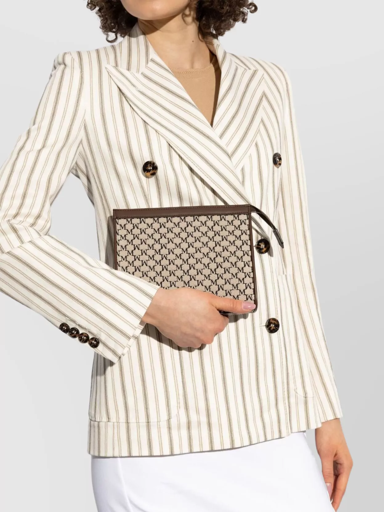 Max Mara Rectangular Leather Clutch Chain Strap In Silver