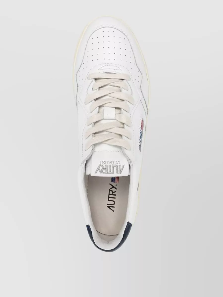 Autry Medalist Low Sneakers Round Toe Flat Sole