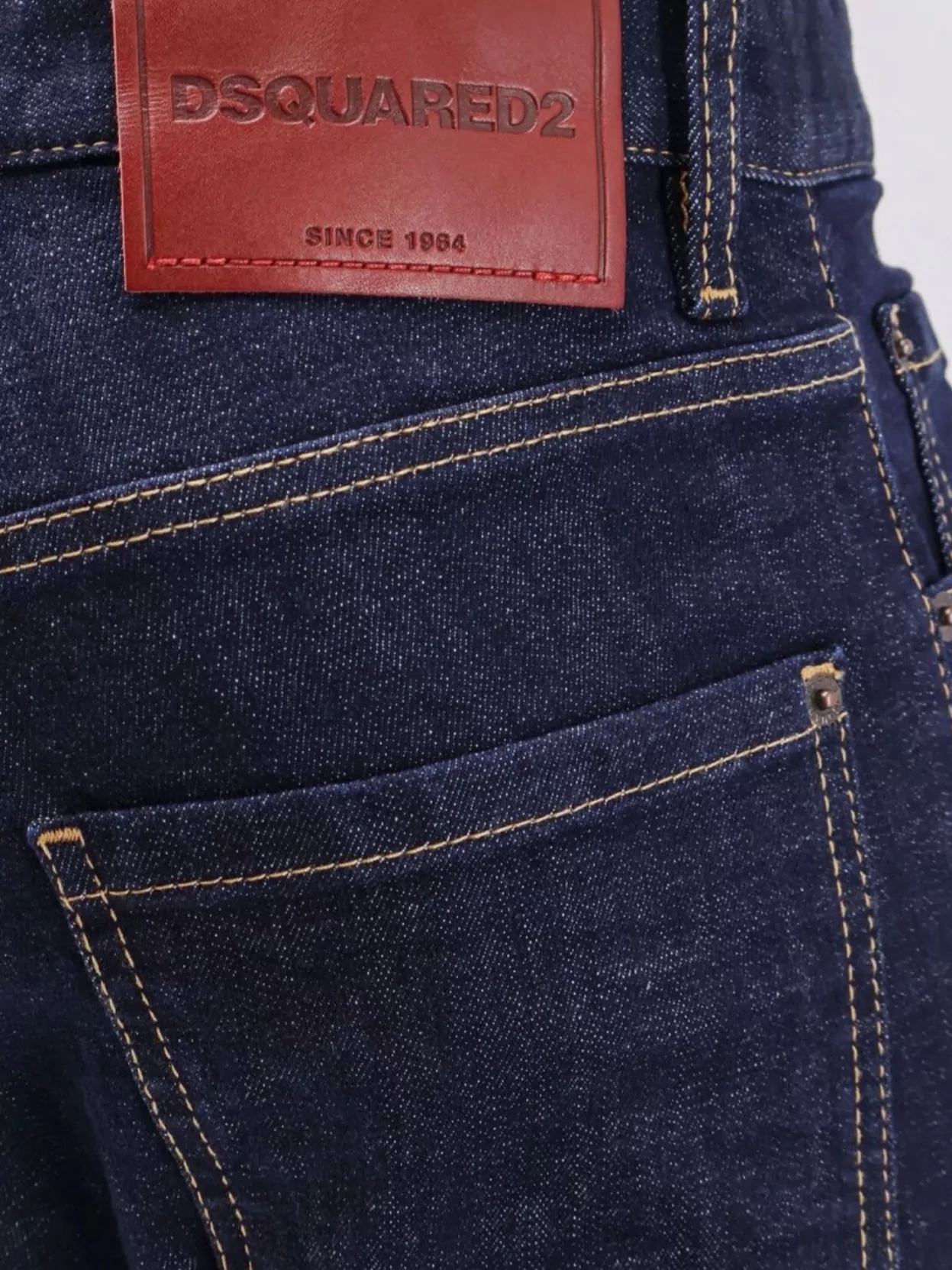 Dsquared2 Blue Jeans With Belt Loops And Logo Patch On The Rear In Denim Man