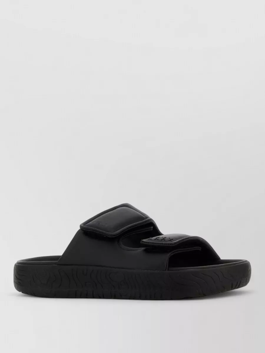 Veja leather slippers