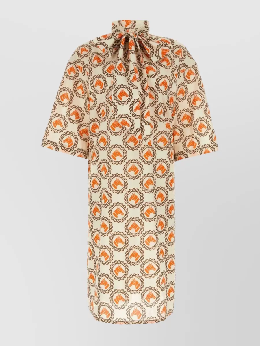 Shop Gucci Cotton Print Knee-length Dress With Short Sleeves And Mandarin Collar In Beige