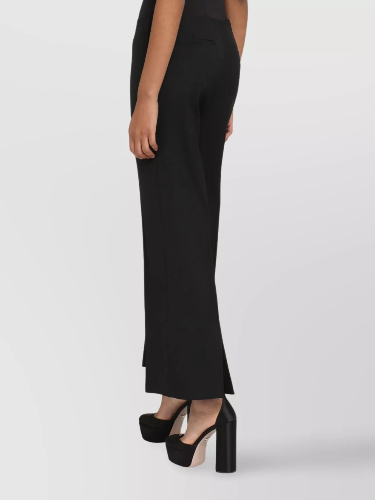Shop Jil Sander Wool Trousers Pleated Design Cropped