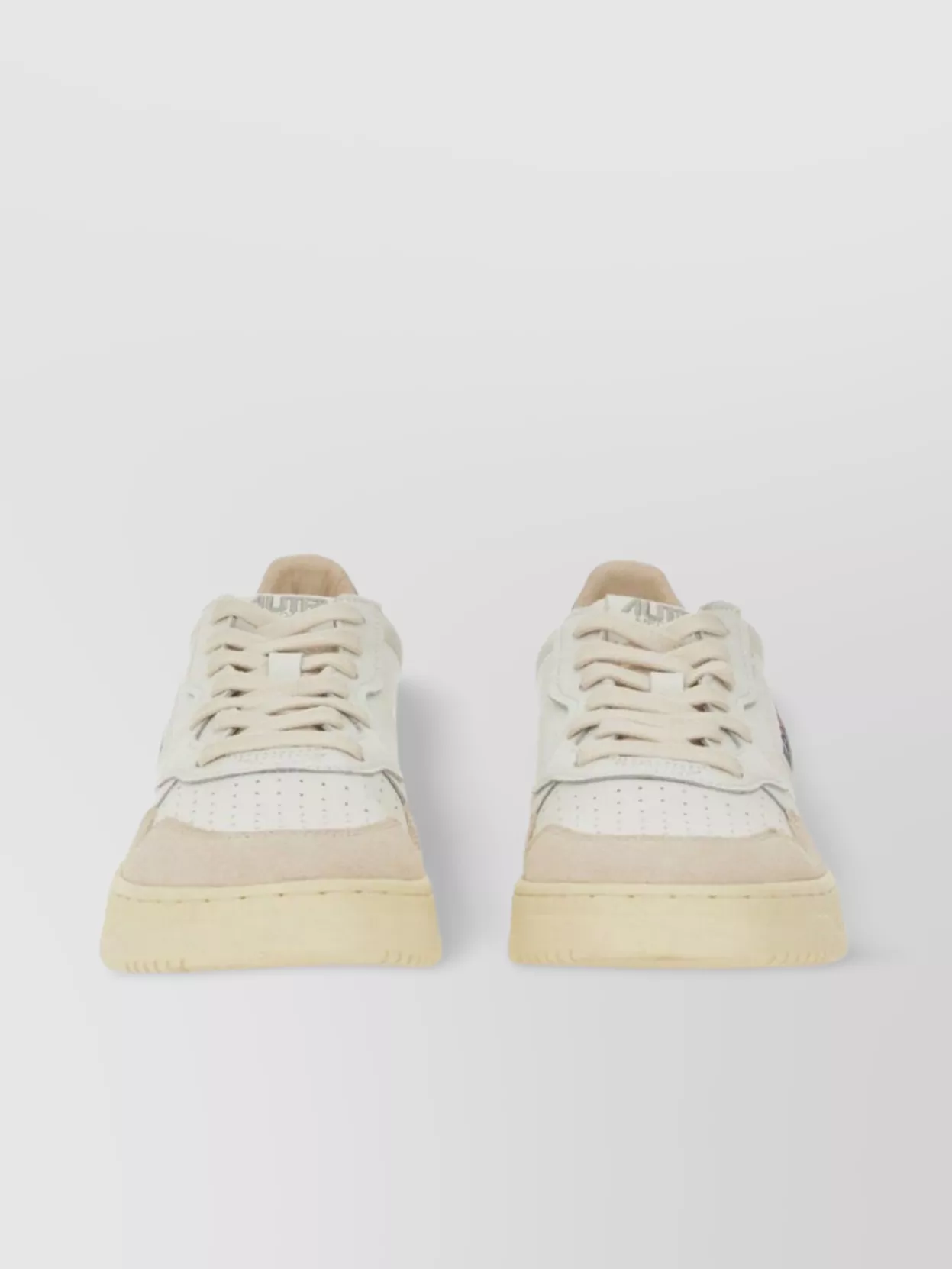 Autry Low Sneaker Featuring Medalist Elements