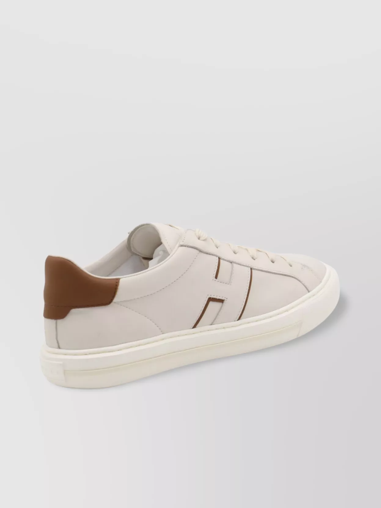 Hogan Low Top Sneakers With Contrast Heel Tab