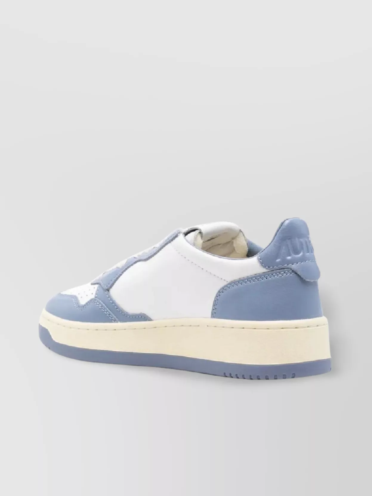 Autry Medalist Low Sneakers Leather Bicolor Paneling Perforated Sole In White