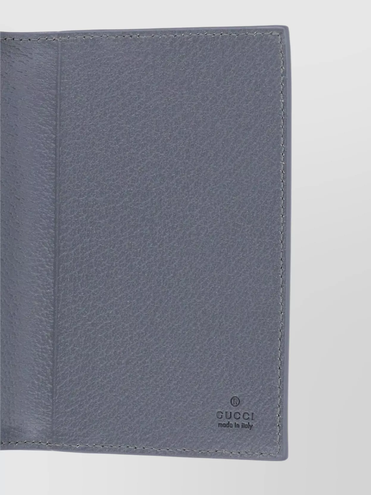 Gucci Textured Finish Wallets For A Sophisticated Look