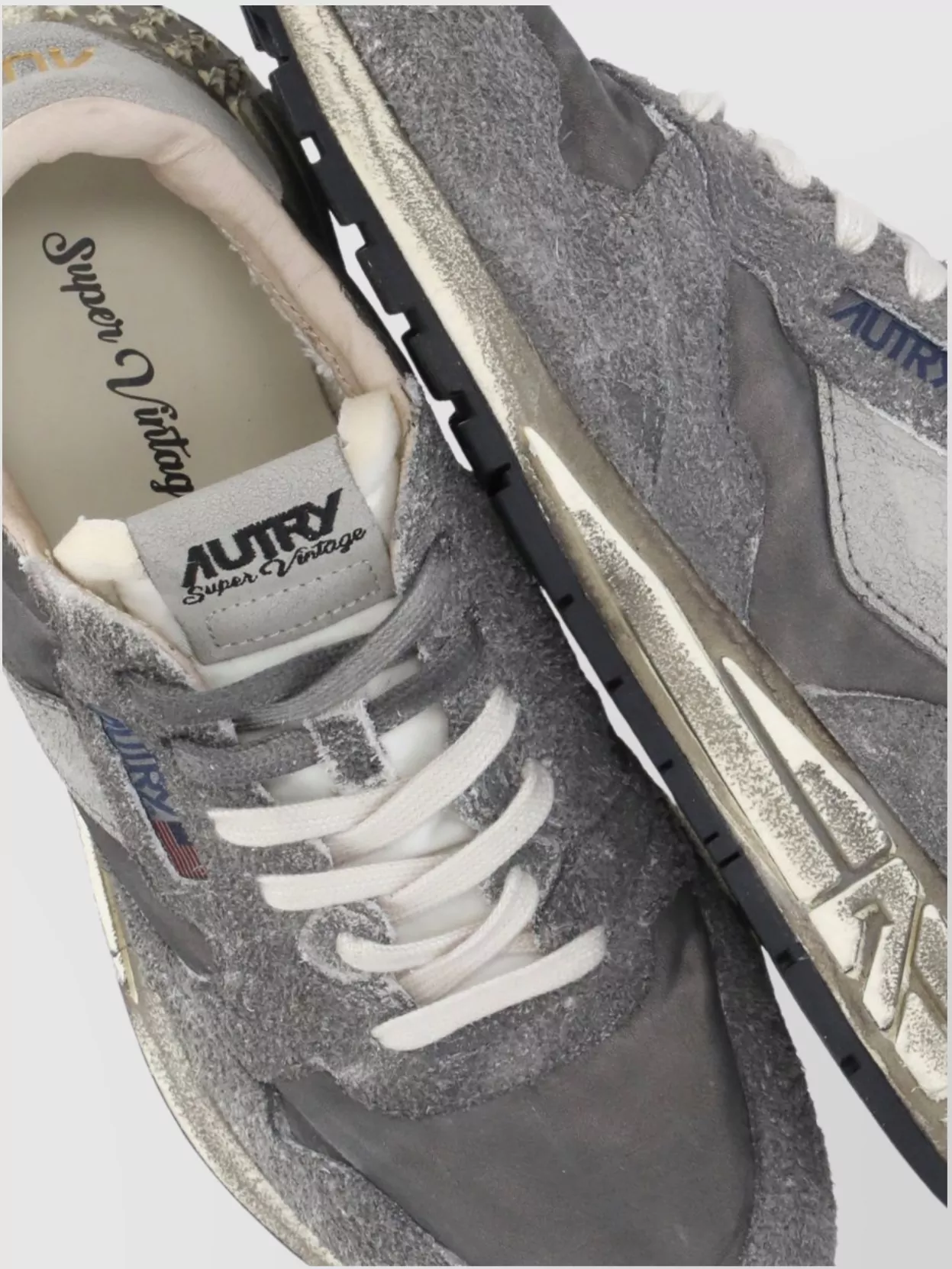 Autry Low Top Grey Leather Sneakers With Side Detail