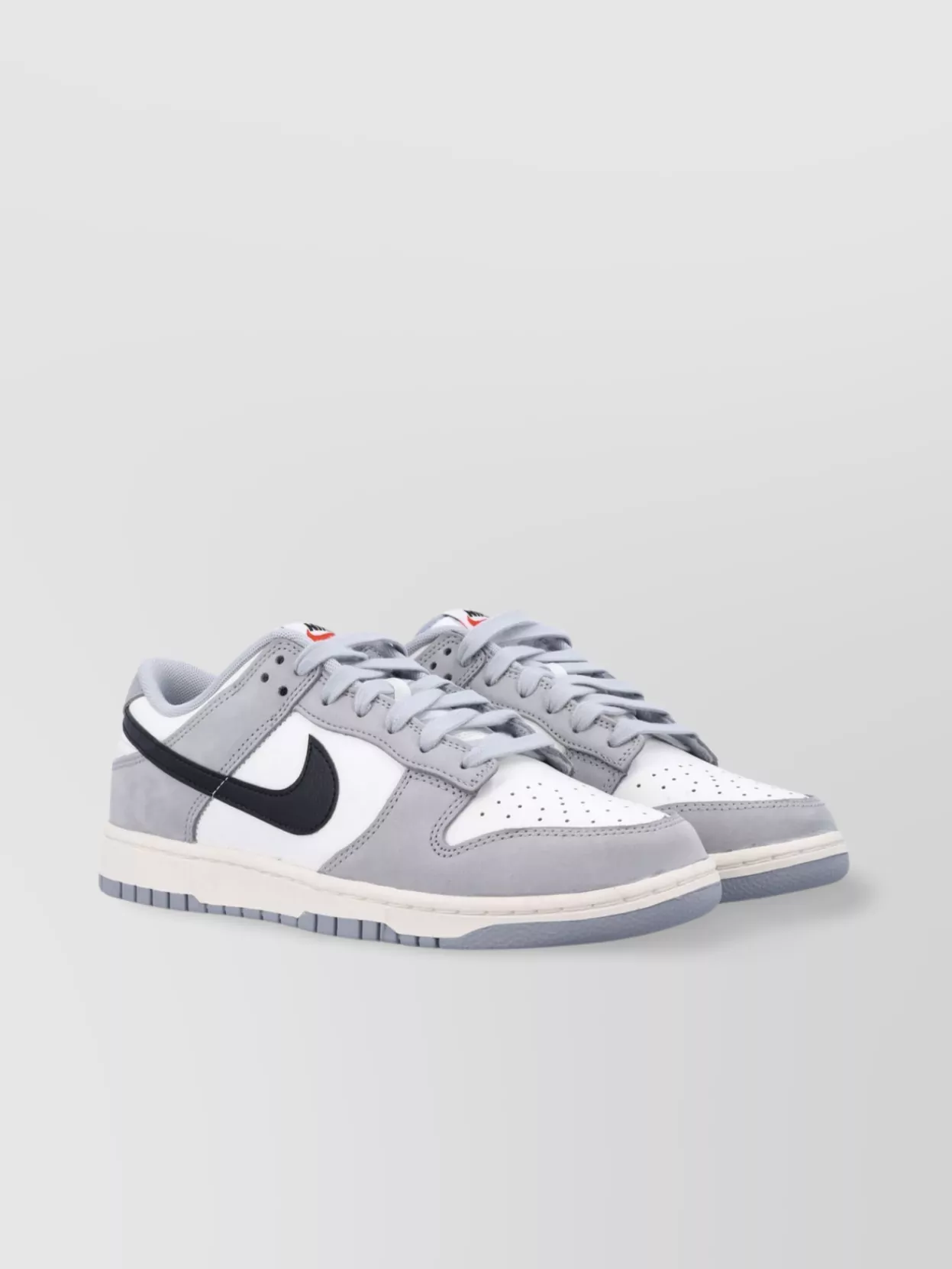 Nike Low Top Basketball Sneakers